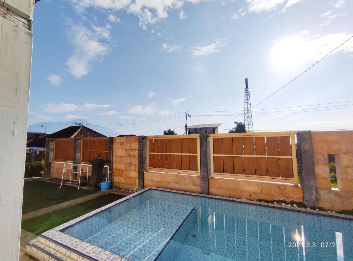 バトゥ Puncak Pinus And Poolヴィラ エクステリア 写真